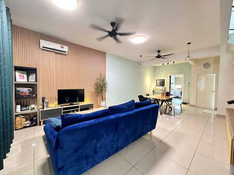 2-storey Terraced House for Sale in Taman Mutiara Rini (Skudai) - Velvet Lau - Living Room - PropertyGuru.com.my