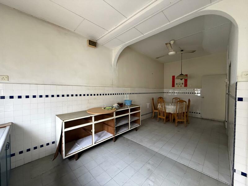 Taman Kasturi untuk Untuk Dijual - RM 580,000, Mac 2026 - Kitchen - PropertyGuru.com.my