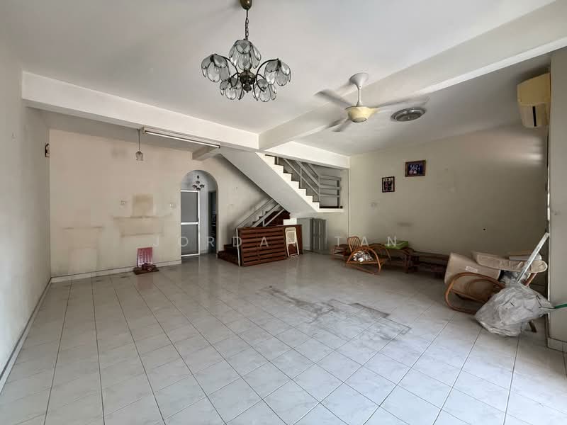 Rumah Teres 2 Tingkat untuk Dijual di Ujong Pasir (Melaka) - Jordan Tan - Living Room - PropertyGuru.com.my