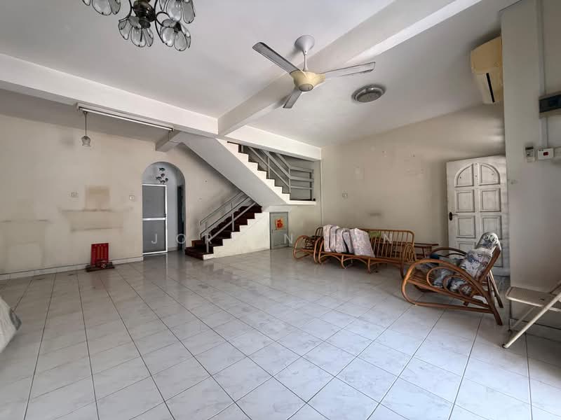 2-storey Terraced House for Sale in Ujong Pasir (Melaka) - Jordan Tan - Living Room - PropertyGuru.com.my