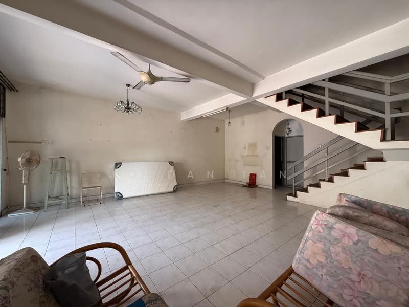 2-storey Terraced House for Sale in Ujong Pasir (Melaka) - Jordan Tan - Living Room - PropertyGuru.com.my