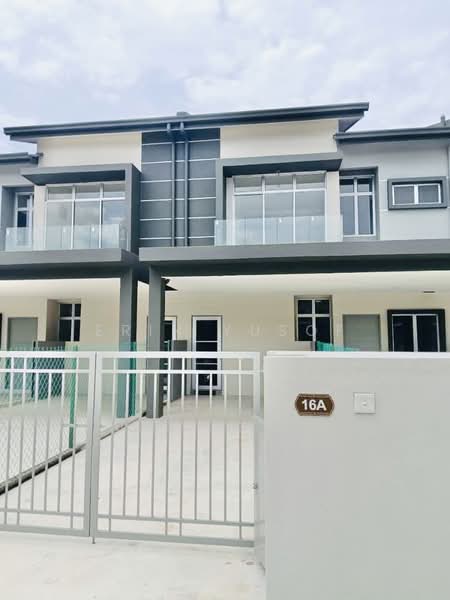 Townhouse for Rent in Shah Alam (Selangor) - Erin Yusof - Exterior - PropertyGuru.com.my