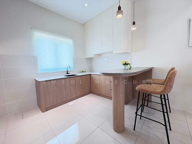 2-storey Terraced House for Sale in Taman Pertama (Sabak Bernam) - Kamsol Mascuri - Kitchen - PropertyGuru.com.my
