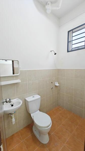 2-storey Terraced House for Sale in Taman Scientex Senai (Senai) - Loong Hing Liong - Bathroom - PropertyGuru.com.my