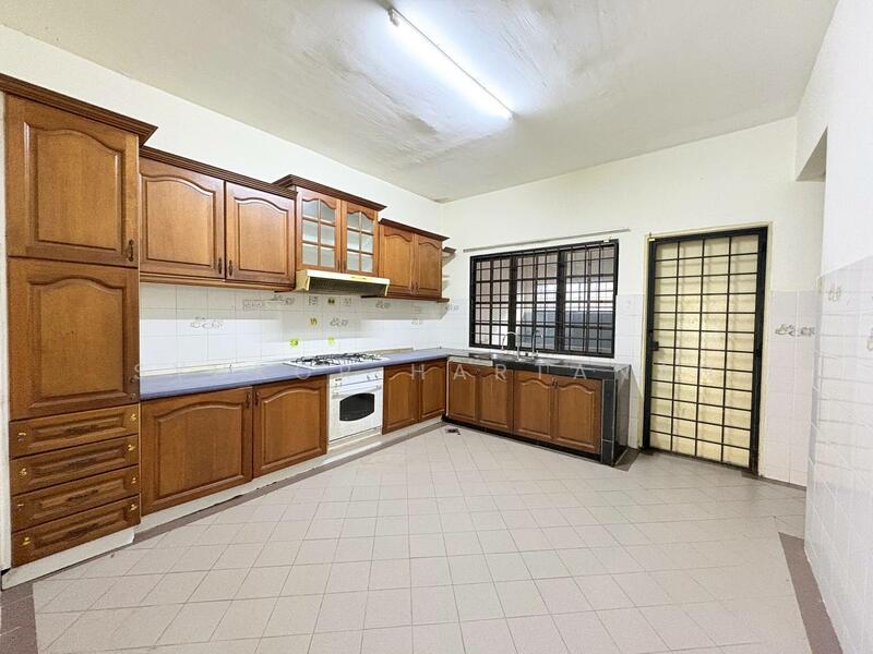 Double Storey Terrace House Jalan Nova U5 Subang Bestari Shah Alam untuk Untuk Dijual - RM 570,000, Feb 2026 - Kitchen - PropertyGuru.com.my
