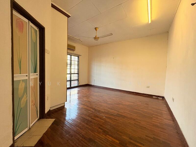 Double Storey Terrace House Jalan Nova U5 Subang Bestari Shah Alam untuk Untuk Dijual - RM 570,000, Feb 2026 - Living Room - PropertyGuru.com.my