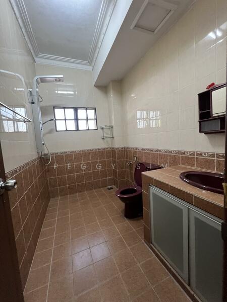 Bayan Hill Homes untuk Untuk Dijual - RM 998,000, Feb 2026 - Bathroom - PropertyGuru.com.my