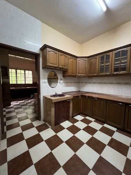 2.5-storey Terraced House for Sale in BANDAR PUCHONG JAYA (Puchong) - Peggy Sim - Kitchen - PropertyGuru.com.my