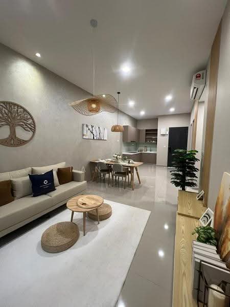 Kediaman Servis untuk Dijual di 2Rio Residence @ Bandar Puteri Puchong - Ian Loh - Living Room - PropertyGuru.com.my