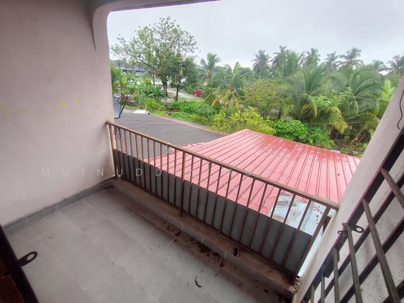 2-storey Terraced House for Sale in Hutan Melintang (Perak) - Muinuddin Muhamad - Balcony - PropertyGuru.com.my