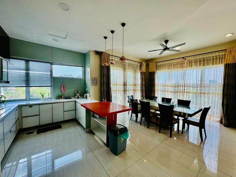 Kayangan Heights untuk Untuk Dijual - RM 3,500,000, Feb 2026 - Kitchen - PropertyGuru.com.my