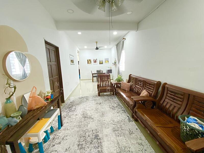 Kapar untuk Untuk Dijual - RM 420,000, Mac 2026 - Living Room - PropertyGuru.com.my