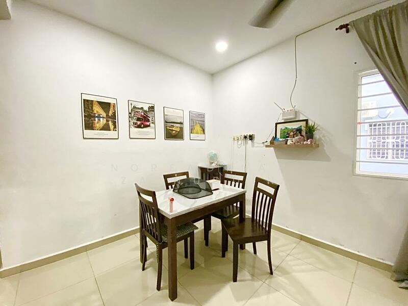Kapar untuk Untuk Dijual - RM 420,000, Mac 2026 - Dining Room - PropertyGuru.com.my