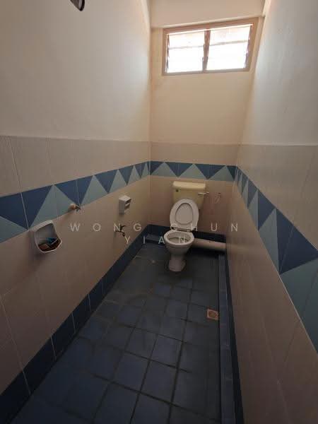 Shop / Office for Rent in Taman Tuanku Haminah (Sungai Petani) - Wong Chun Yian - Bathroom - PropertyGuru.com.my