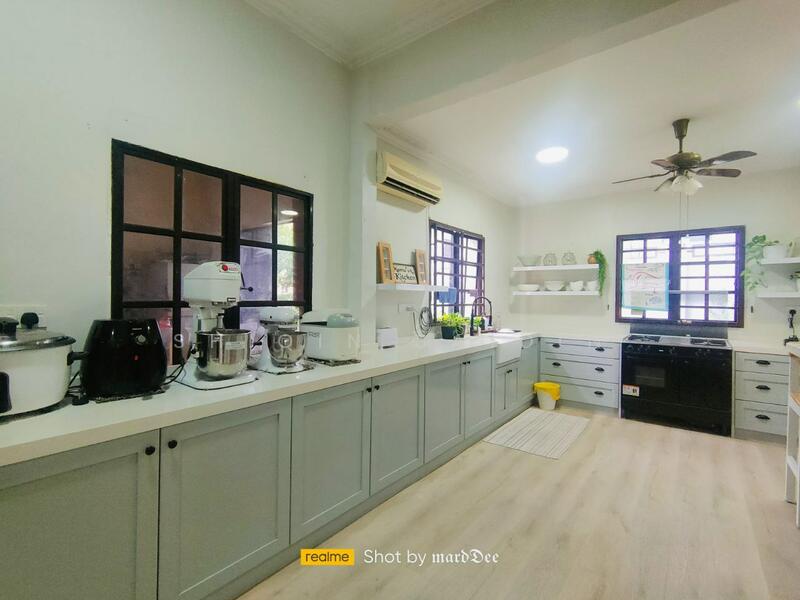 Kayangan Heights untuk Untuk Dijual - RM 2,500,000, Feb 2026 - Kitchen - PropertyGuru.com.my