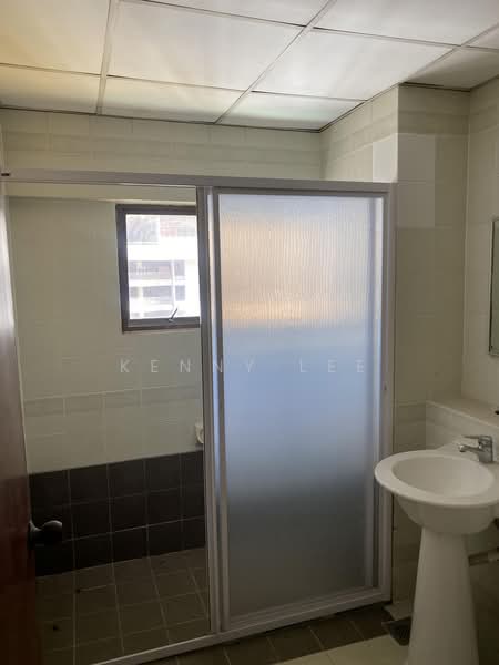 Condominium for Sale at Villa Puteri - Kenny Lee - Bathroom - PropertyGuru.com.my