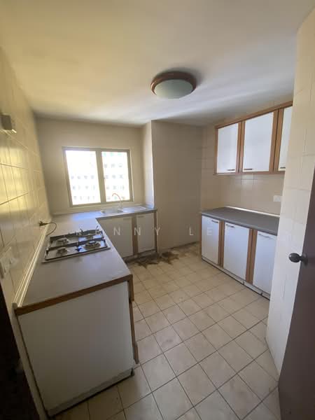 Condominium for Sale at Villa Puteri - Kenny Lee - Kitchen - PropertyGuru.com.my
