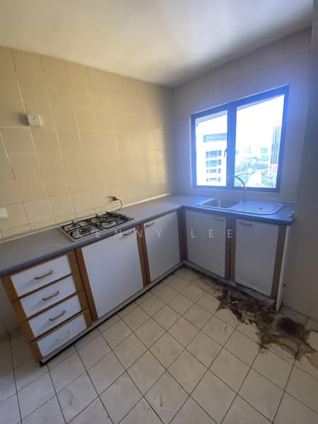 Condominium for Sale at Villa Puteri - Kenny Lee - Kitchen - PropertyGuru.com.my