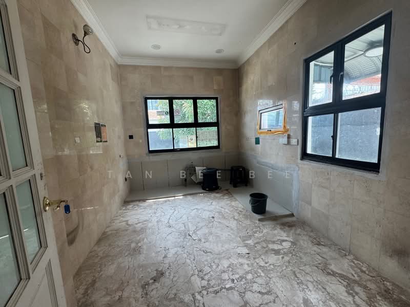 Commercial Bungalow for Rent in Taman Century (Johor Bahru) - Tan Bee Bee - Kitchen - PropertyGuru.com.my