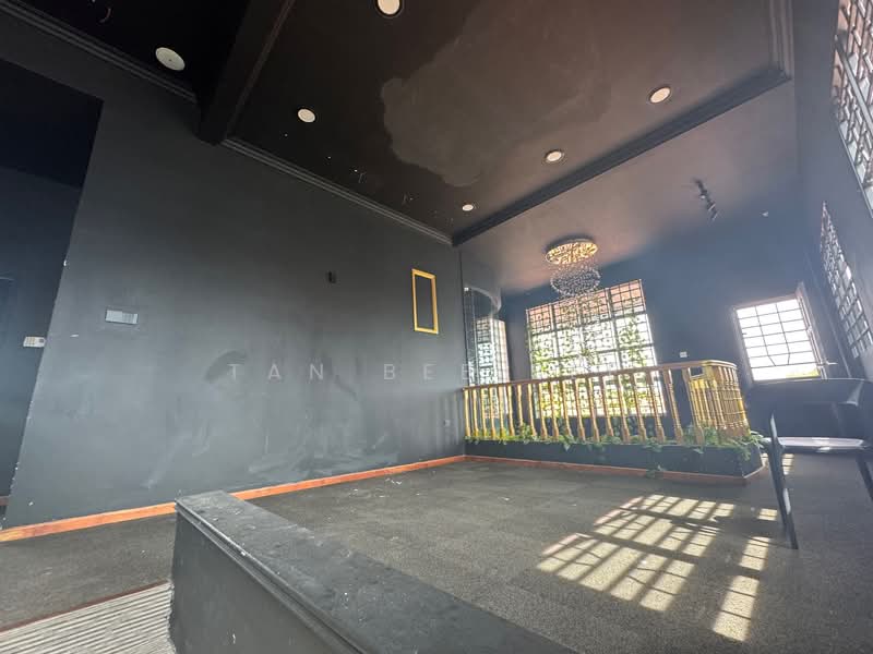 Commercial Bungalow for Rent in Taman Century (Johor Bahru) - Tan Bee Bee - Interior - PropertyGuru.com.my