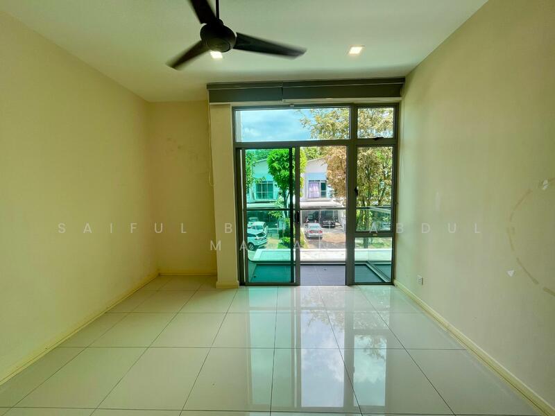 2-storey Terraced House for Sale in Setia Eco Glades (Cyberjaya) - Saiful Bahri Abdul Manan - Living Room - PropertyGuru.com.my