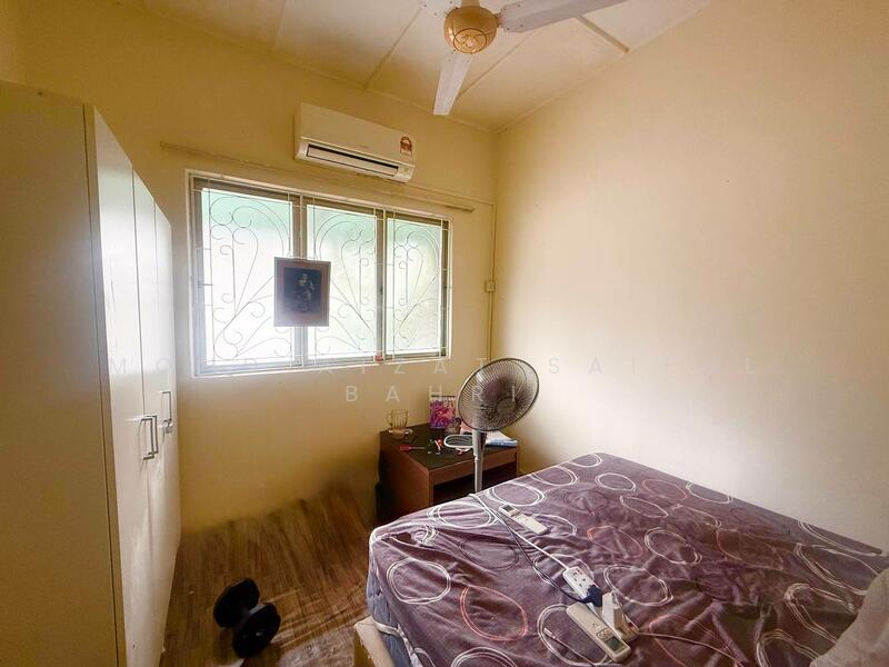 2-storey Terraced House for Sale in SS2 (Petaling Jaya) - Mohd Aizat Saiful Bahri - Bedroom - PropertyGuru.com.my