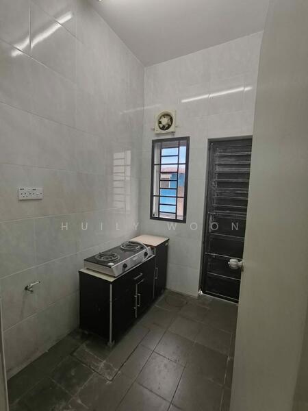 Setia Indah 10 untuk Untuk Dijual - RM 700,000, Apr 2026 - Kitchen - PropertyGuru.com.my