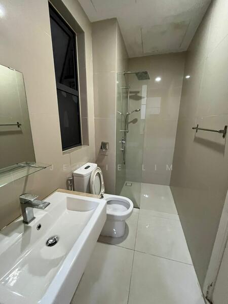 Service Residence for Rent at South View - Jennie Lim - Bathroom - PropertyGuru.com.my