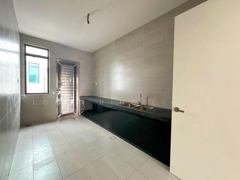 2-storey Terraced House for Sale in Bandar Seri Alam (Masai) - Loong Hing Liong - Kitchen - PropertyGuru.com.my