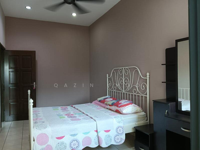 2-storey Terraced House for Rent in Bandar Seri Botani (Simpang Pulai) - Qazin Khoo - Bedroom - PropertyGuru.com.my