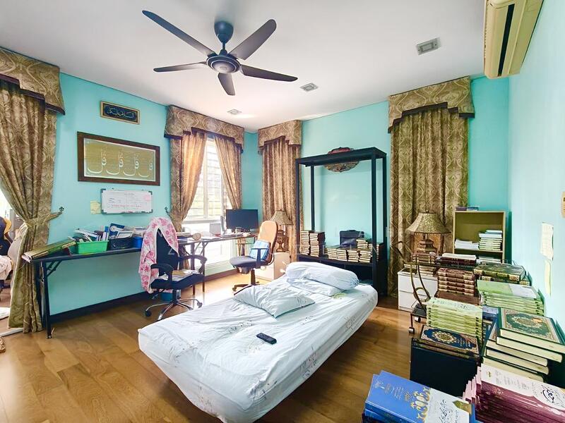 Bungalow for Sale in Bukit Jelutong (Shah Alam) - NORFADILAH ZAINUDDIN - Bedroom - PropertyGuru.com.my