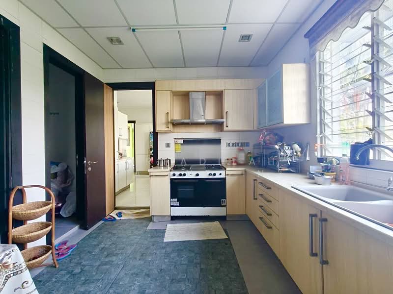 Bungalow for Sale in Bukit Jelutong (Shah Alam) - NORFADILAH ZAINUDDIN - Kitchen - PropertyGuru.com.my