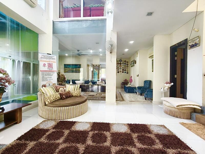 Bungalow for Sale in Bukit Jelutong (Shah Alam) - NORFADILAH ZAINUDDIN - Living Room - PropertyGuru.com.my