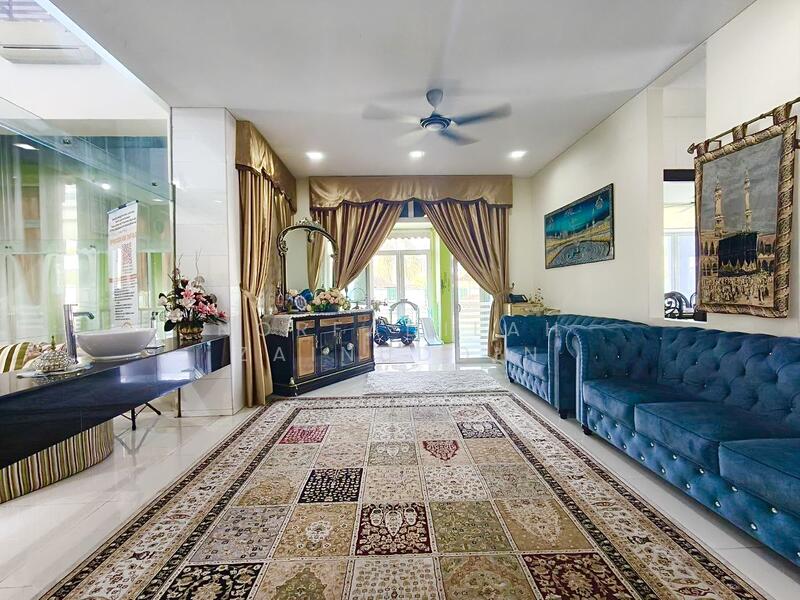 Bungalow for Sale in Bukit Jelutong (Shah Alam) - NORFADILAH ZAINUDDIN - Living Room - PropertyGuru.com.my