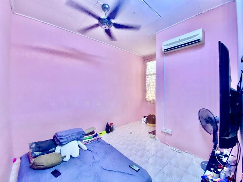 1-storey Terraced House for Sale in Jenjarom (Selangor) - Asyraf Ismail - Bedroom - PropertyGuru.com.my
