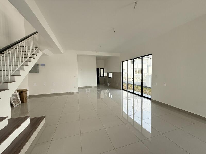 2-storey Terraced House for Sale in Bandar Bukit Raja (Klang) - Akramin Firdaus Bin Mokhtar - Living Room - PropertyGuru.com.my