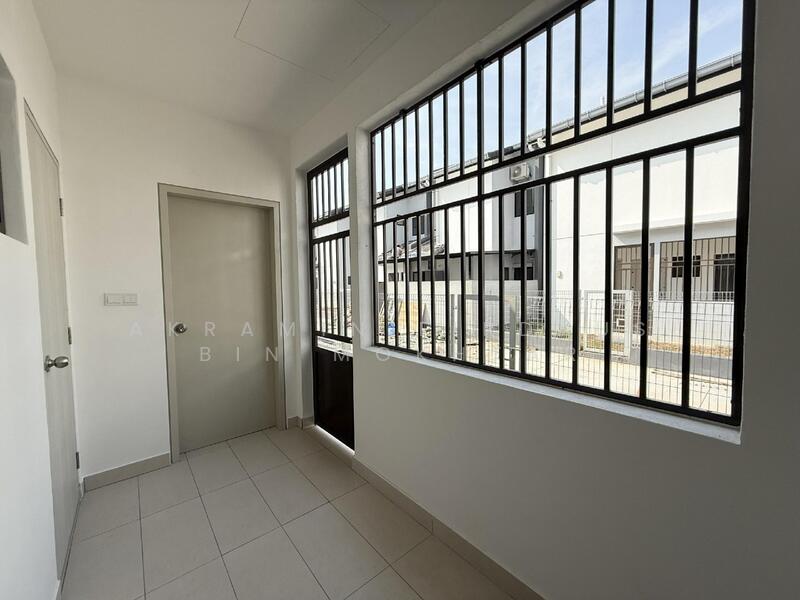 2-storey Terraced House for Sale in Bandar Bukit Raja (Klang) - Akramin Firdaus Bin Mokhtar - Entrance - PropertyGuru.com.my