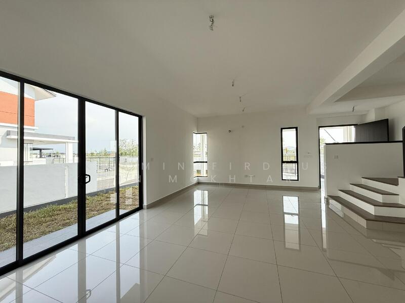 2-storey Terraced House for Sale in Bandar Bukit Raja (Klang) - Akramin Firdaus Bin Mokhtar - Living Room - PropertyGuru.com.my