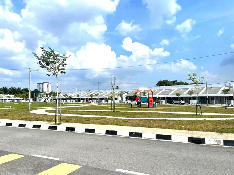 1.5-storey Terraced House for Rent in Tasek Gelugor (Penang) - CY Tan - Exterior - PropertyGuru.com.my