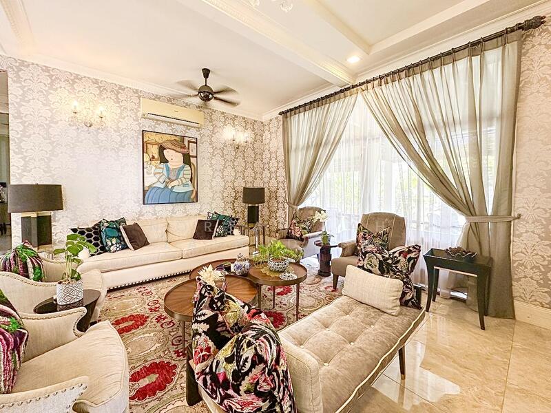 2-storey Terraced House for Sale in Bukit Jelutong (Shah Alam) - NORFADILAH ZAINUDDIN - Living Room - PropertyGuru.com.my