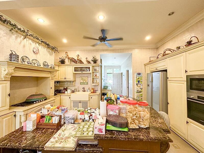 2-storey Terraced House for Sale in Bukit Jelutong (Shah Alam) - NORFADILAH ZAINUDDIN - Kitchen - PropertyGuru.com.my