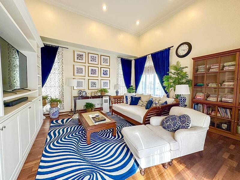 2-storey Terraced House for Sale in Bukit Jelutong (Shah Alam) - NORFADILAH ZAINUDDIN - Living Room - PropertyGuru.com.my