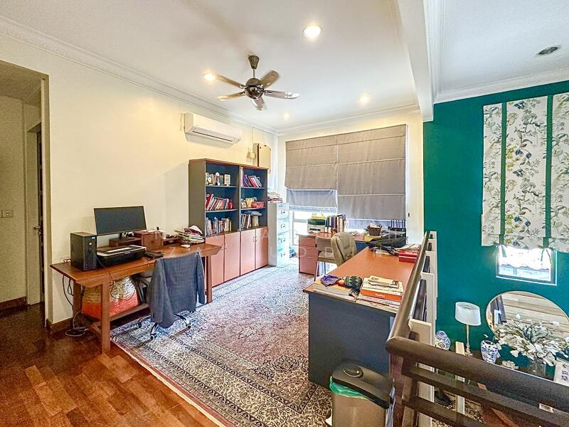 2-storey Terraced House for Sale in Bukit Jelutong (Shah Alam) - NORFADILAH ZAINUDDIN - Study - PropertyGuru.com.my