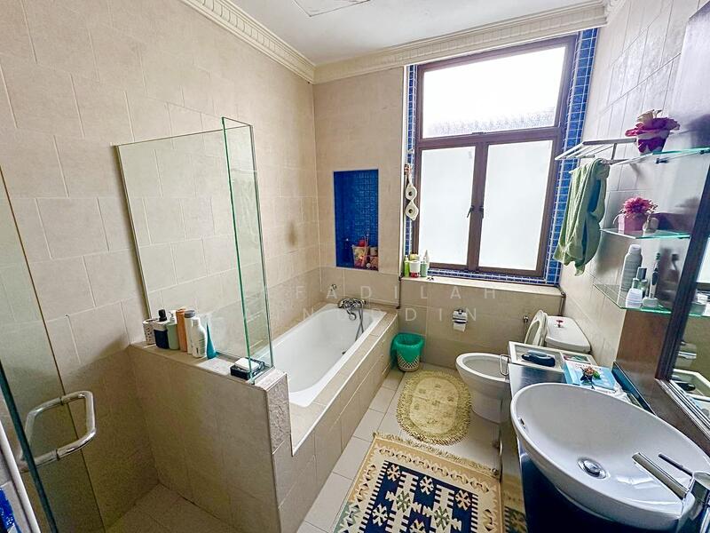 2-storey Terraced House for Sale in Bukit Jelutong (Shah Alam) - NORFADILAH ZAINUDDIN - Bathroom - PropertyGuru.com.my