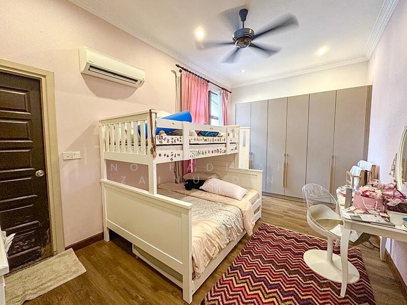 2-storey Terraced House for Sale in Bukit Jelutong (Shah Alam) - NORFADILAH ZAINUDDIN - Bedroom - PropertyGuru.com.my