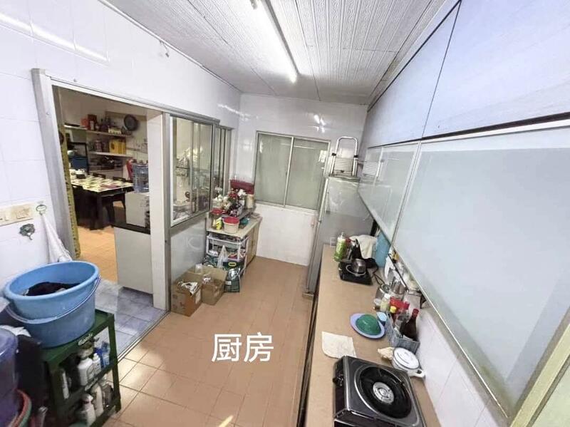 1-storey Terraced House for Sale in Mutiara Rini (Skudai) - Ken Liew - Kitchen - PropertyGuru.com.my