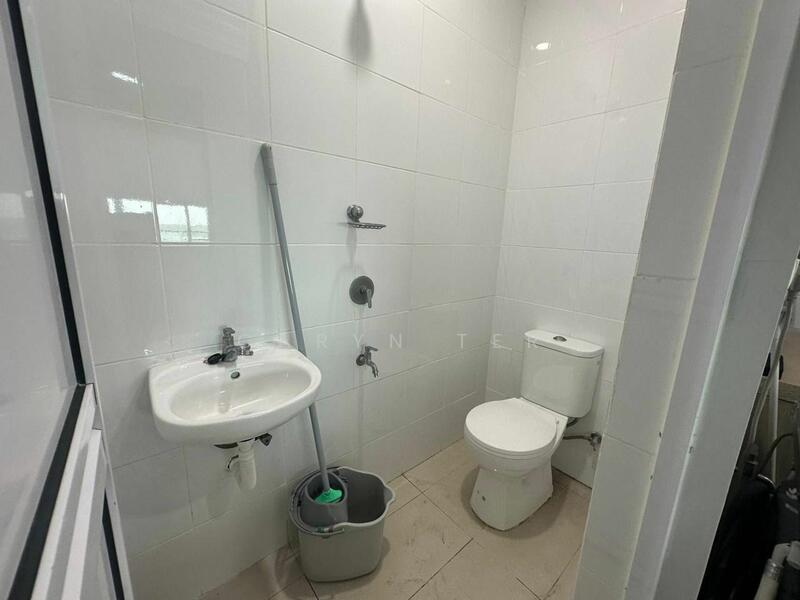 Service Residence for Rent at Southern Marina Residences - Caryn Ter - Bathroom - PropertyGuru.com.my