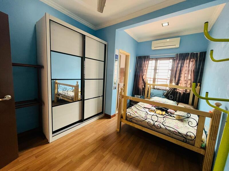 Terraced House for Sale in Subang Jaya (Selangor) - Zainul Rashid - Bedroom - PropertyGuru.com.my