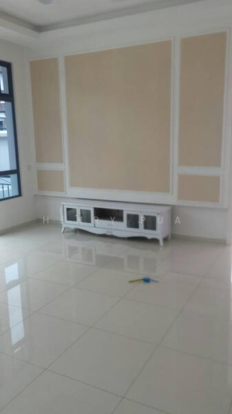 Cluster House for Sale in Eco Botanic (Iskandar Puteri (Nusajaya)) - Henry Pua - Living Room - PropertyGuru.com.my