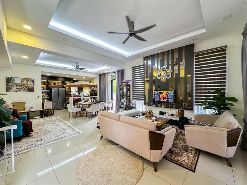 2-storey Terraced House for Sale in Setia Ecohill (Semenyih) - Zainul Rashid - Living Room - PropertyGuru.com.my